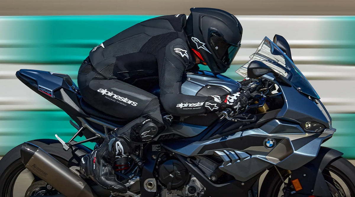 5 Reasons Motorcycle Riders Still Choose Leather Gear